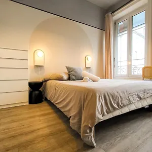 https://suite-oxymore-1.hotels-rhonealpes.com